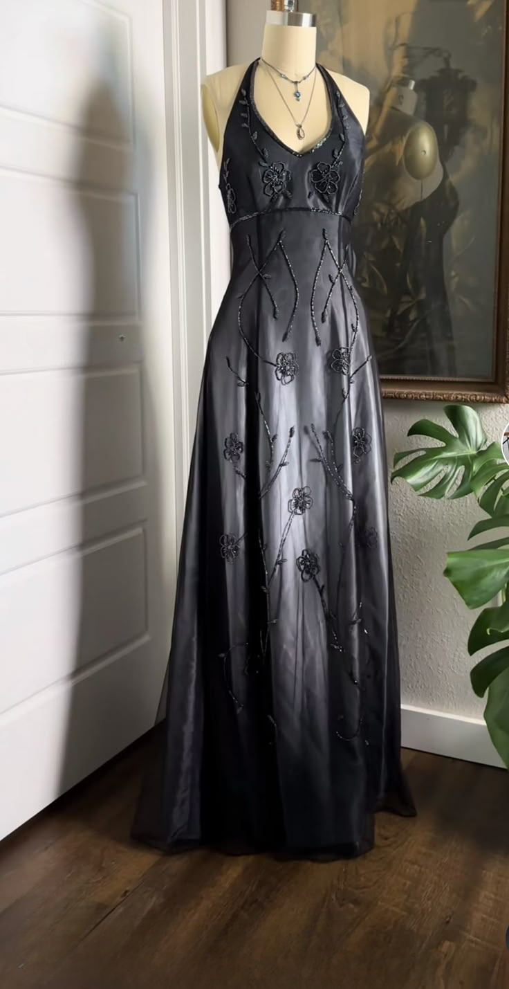 Vintage Fuchsia Halter-Neck A-Line Beaded Chiffon Prom Dresses Long Prom Gowns