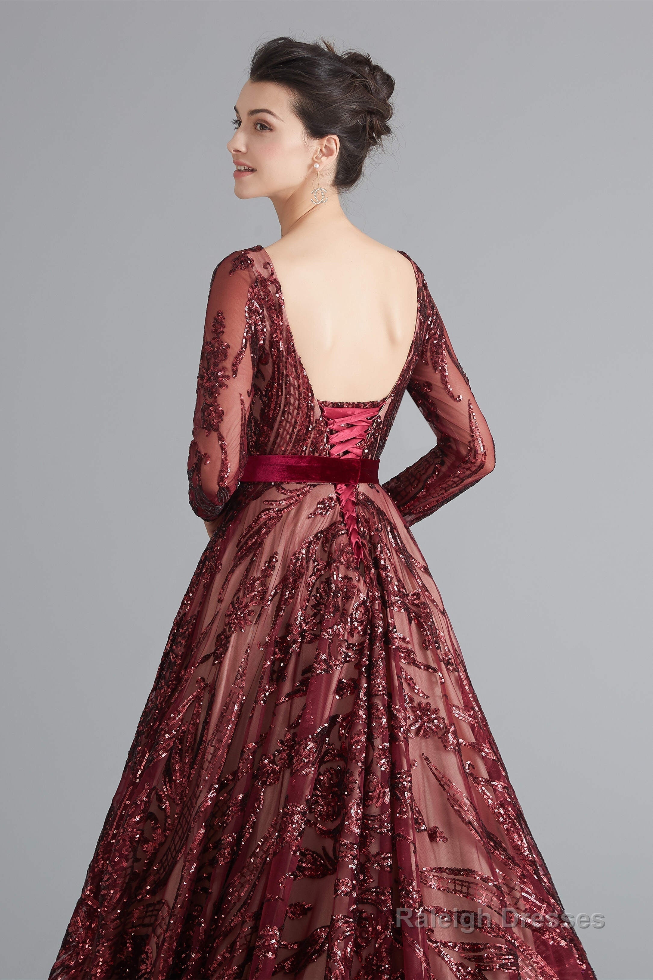 A-Line Luxury Sequins Long Sleeve Backless Prom Dresses