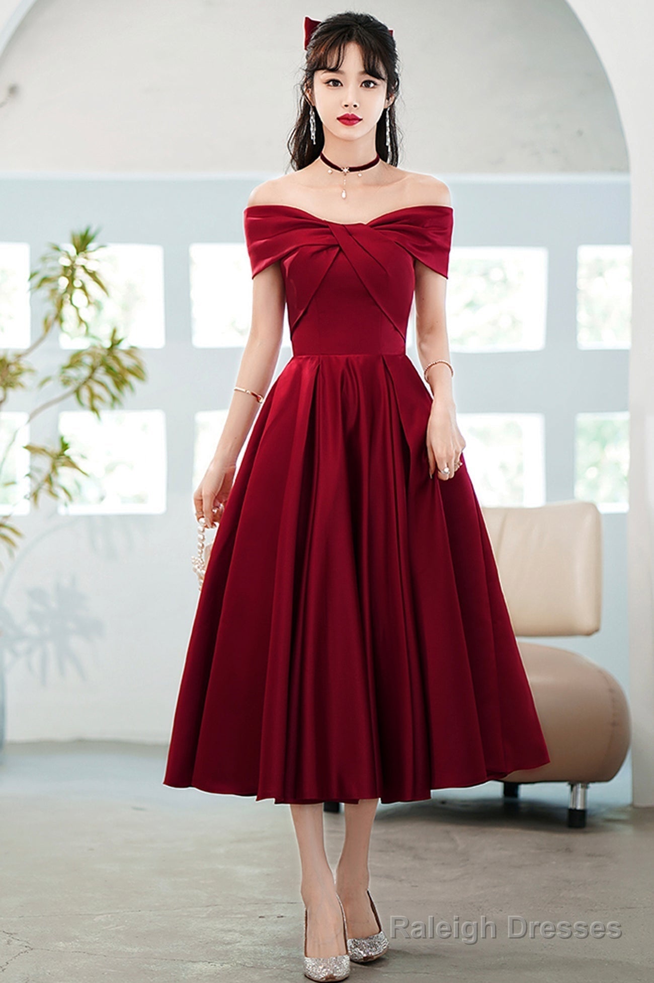 Burgundy Satin Short A-Line Prom Dresses Off The Shoulder Homecoming Prom Dresses