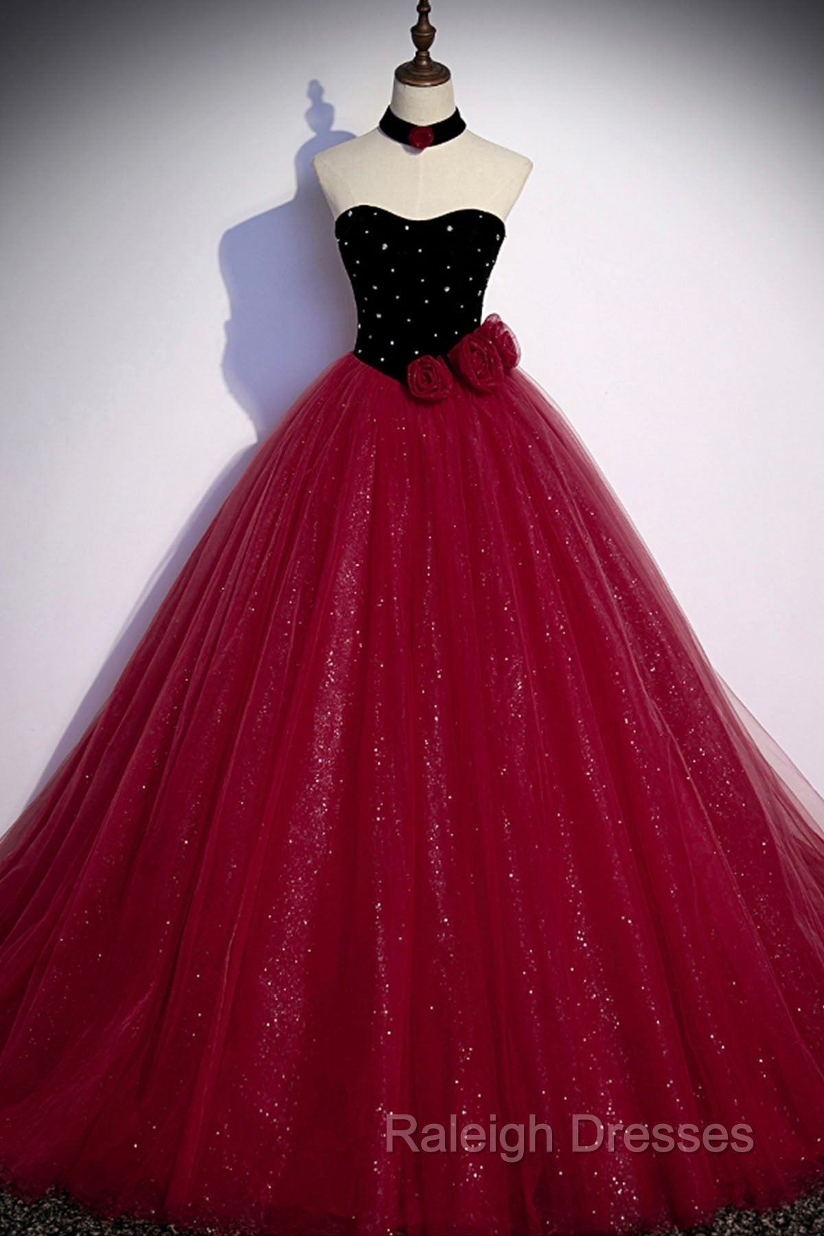 Burgundy Strapless Tulle Long Prom Dresses A Line Prom Dresses