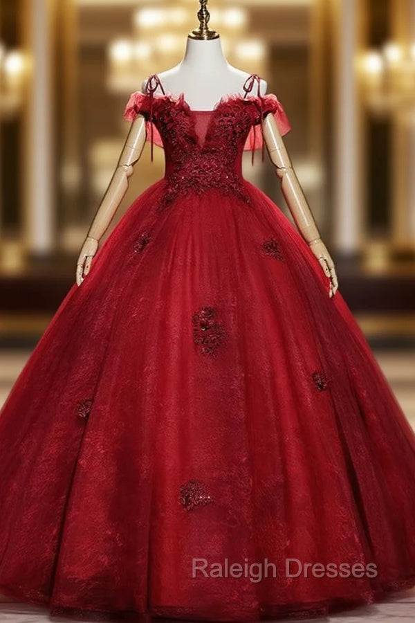 Burgundy Tulle Lace Spaghetti Straps Appliques Quinceanera Dress