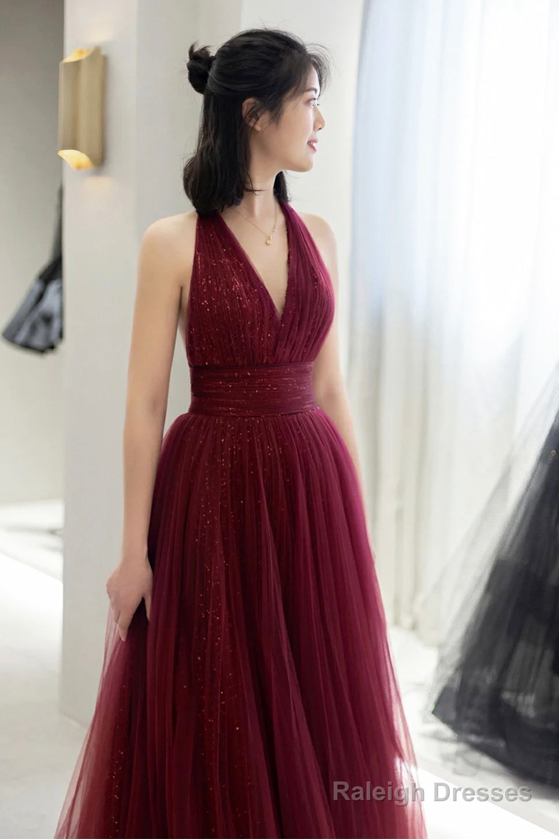 Burgundy Tulle Long A-Line Prom Dress, V-Neck Backless Evening Party Dress Main image