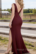 Burgundy V Neck Chiffon Bridesmaid Dresses Prom Dresses Long With Pleated Split