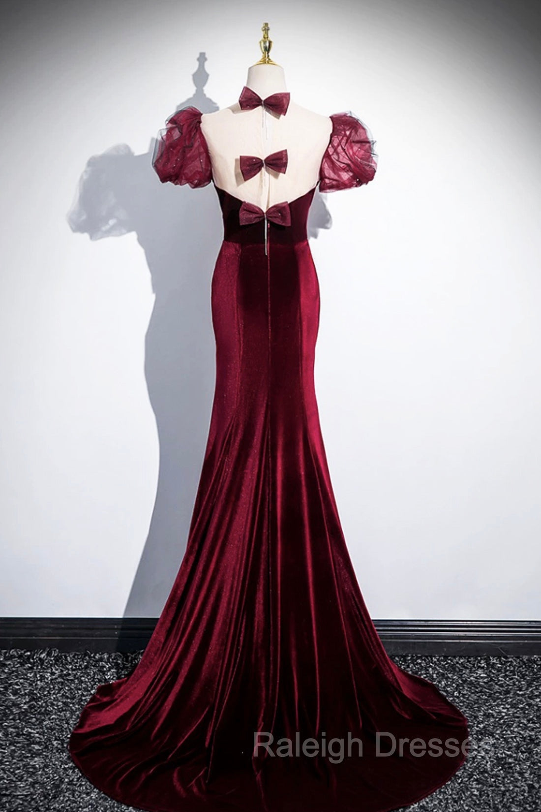 Burgundy Velvet Long Prom Dresses Mermaid Short Sleeve Prom Dresses Wit Bow