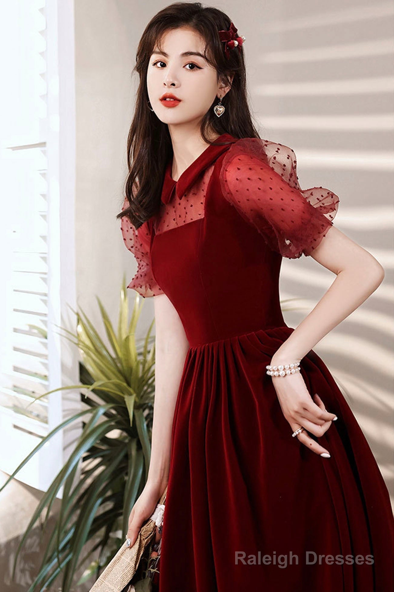 Burgundy Velvet Short Prom Dresses A-Line Homecoming Prom Dresses