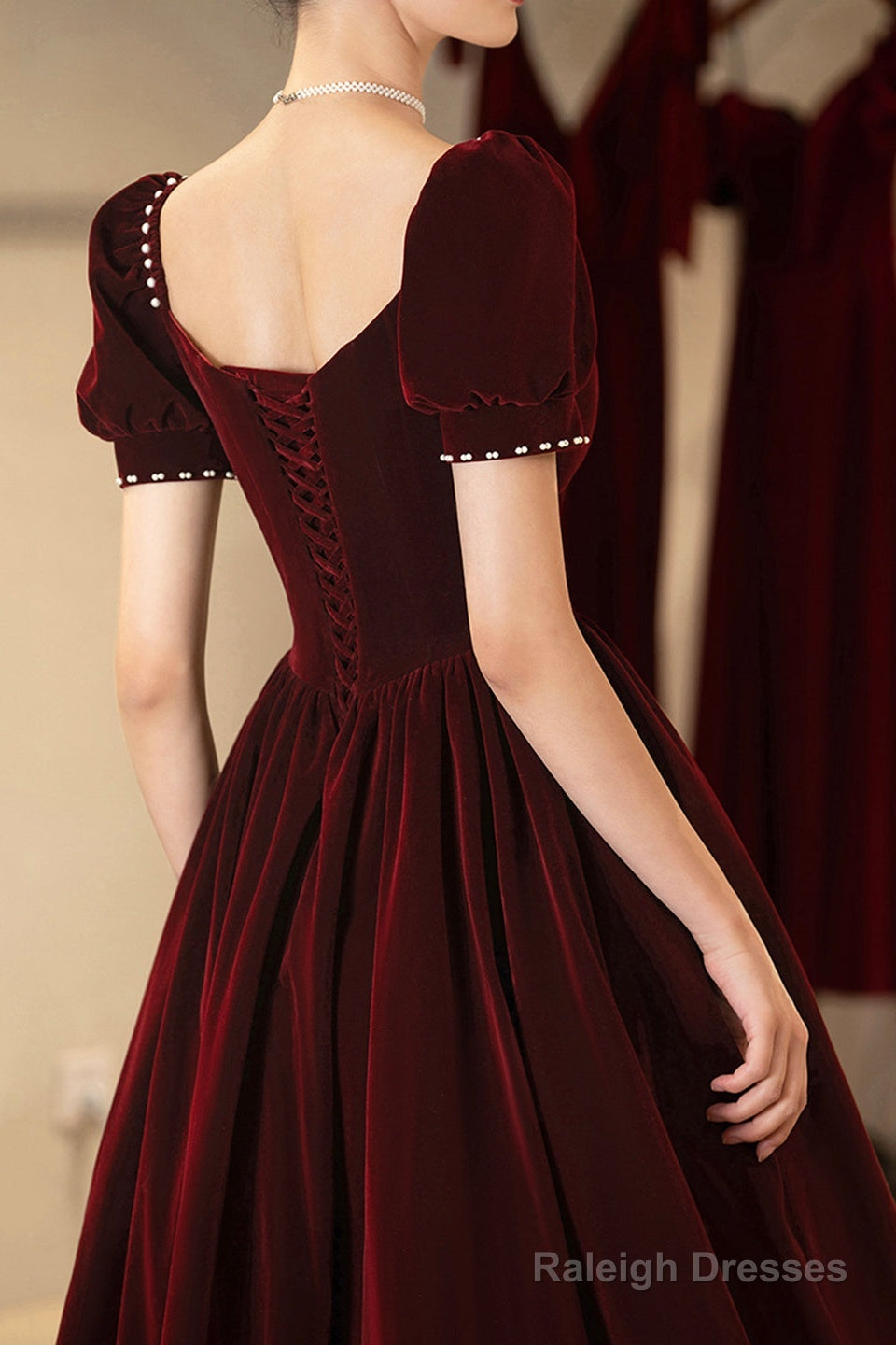 Burgundy Velvet Short Prom Dresses A-Line Short Sleeve Prom Dresses