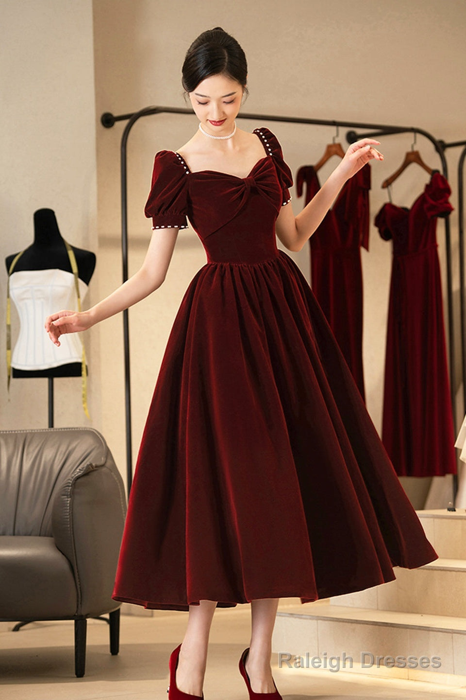 Burgundy Velvet Short Prom Dresses A-Line Short Sleeve Prom Dresses Main image