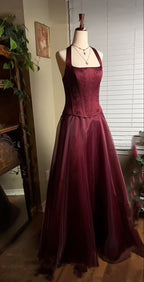 Burgundy Red Vintage Elegant Shiny Beaded Long Tulle Ball Gown Evening Dress Party Dress