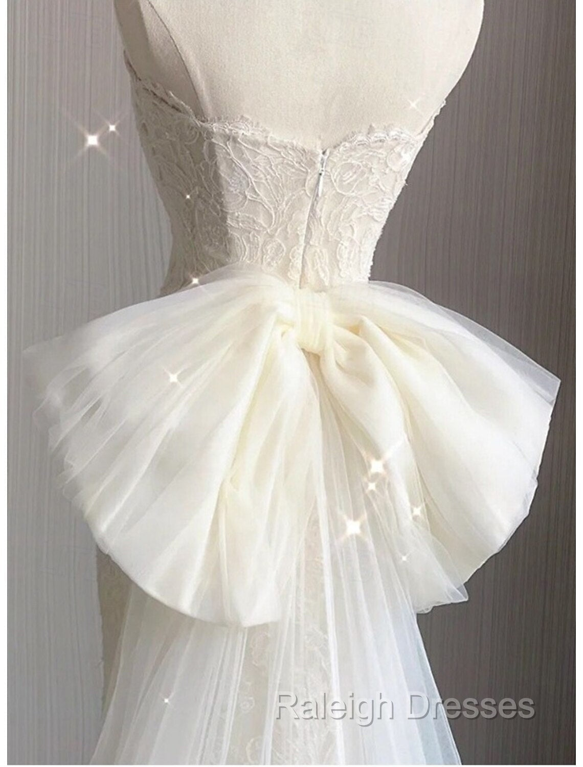 Buyishang Wedding Dresses A-Line Notch lapel collar Long Sleeve Court Train Satin Bridal Gowns With Solid Color Secondary image