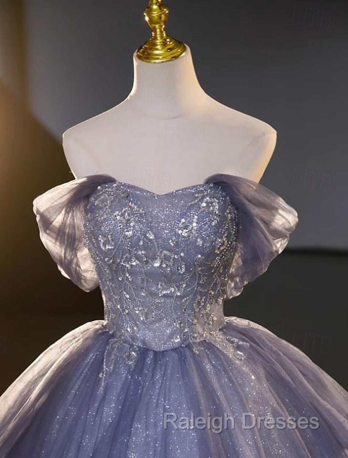 Buyishang Wedding Dresses Ball Gowns Off Shoulder Short Sleeve Floor Length Organza Bridal Gown With Beading