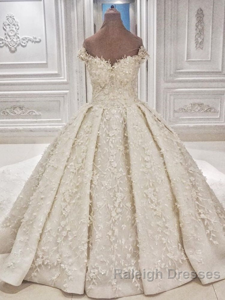 Cap sleeves Off the shoulder Lace Appliques Ball Gown Wedding Dress Main image