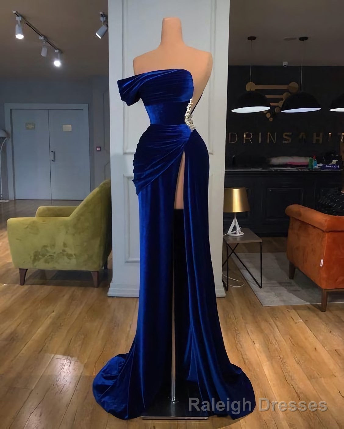One Shoulder Royal Blue Velvet Evening Prom Dress, With Slit Main image