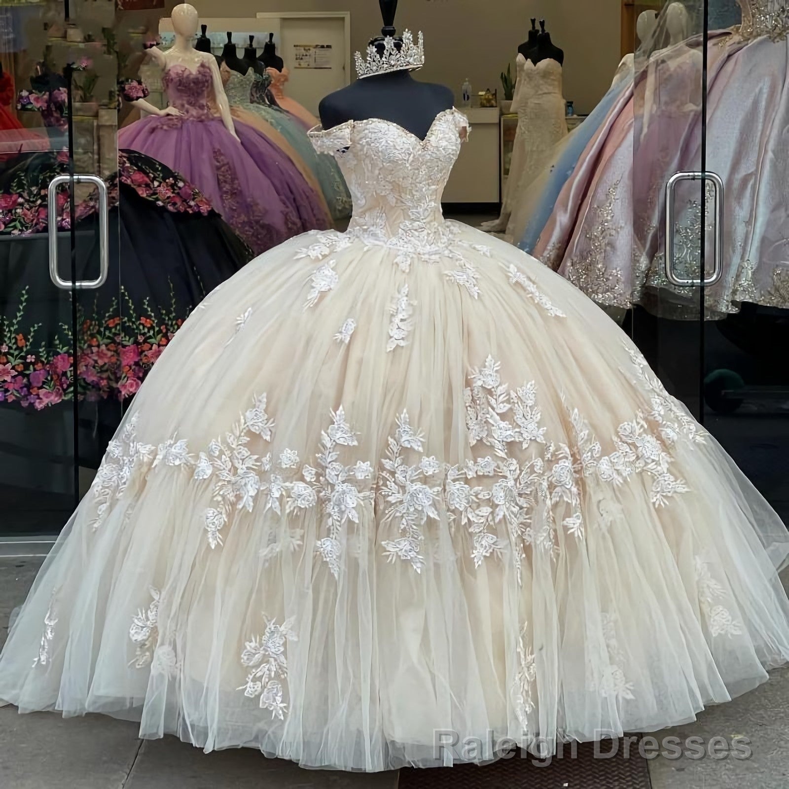 Long Champagne Lace Appliques Quinceanera Dress, For 15 Year Ball Gown Off The Shoulder Ball Gowns Debutante Gown Dresses, Prom Dress Main image