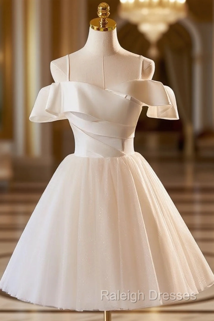 Chamapgne Tulle Spaghetti Straps Pleats Homecoming Dress Main image