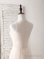 Champagne Round Neck Tulle Lace Applique Long Prom Dress