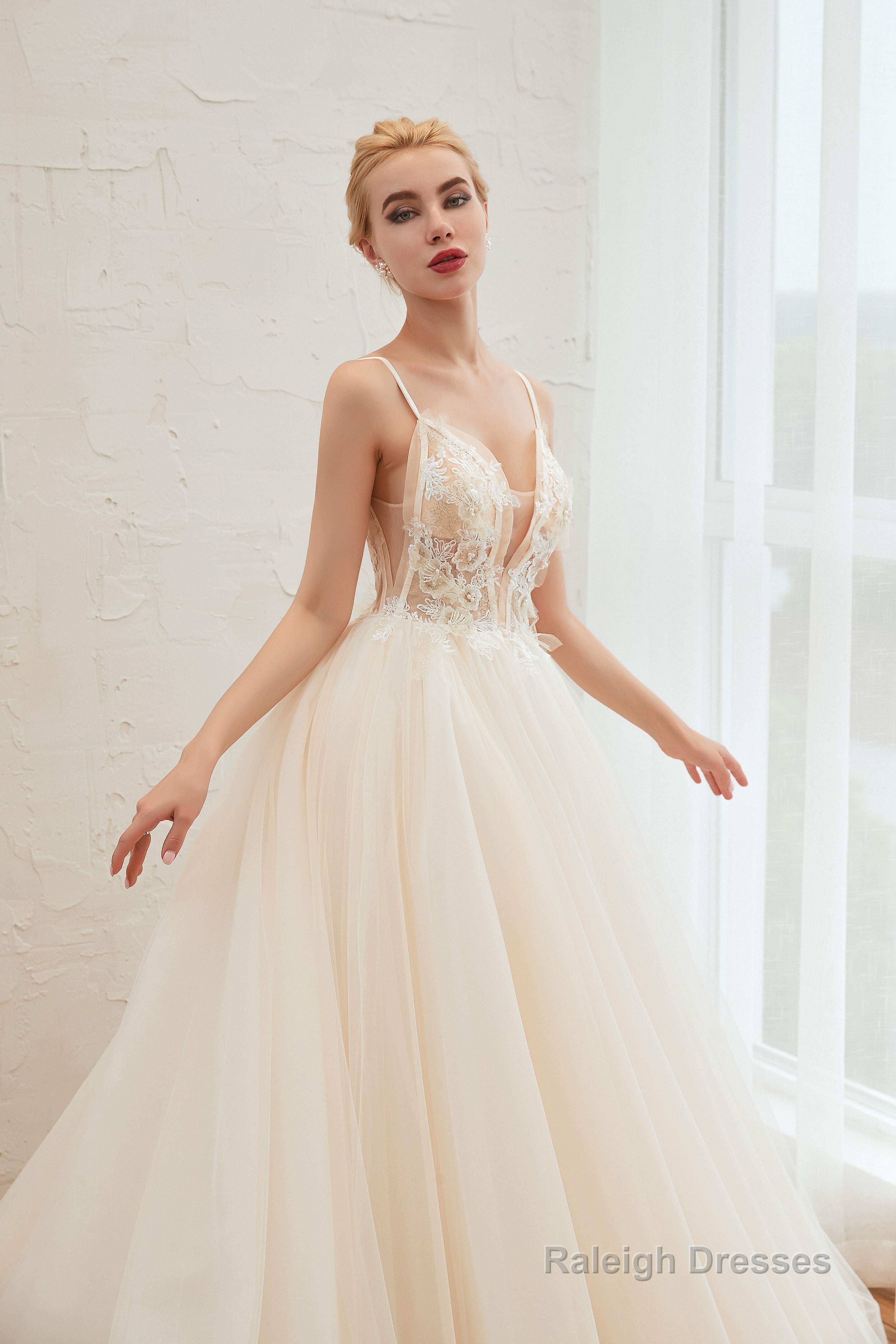 Champagne Spaghetti Straps V-neck Floor Length A-line Lace Tulle Wedding Dresses