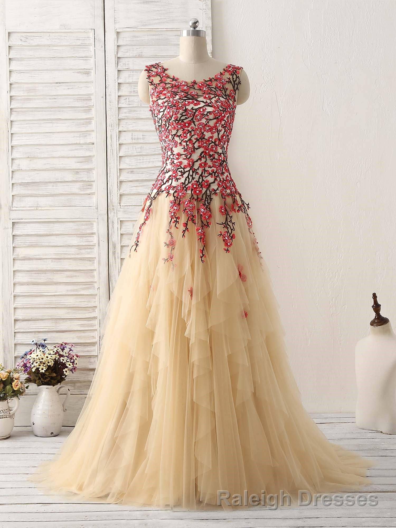Champagne Tulle Long Prom Dress Lace Applique Evening Dress Main image