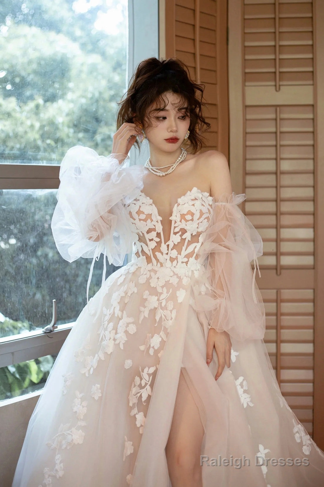 Champagne Tulle Puffy Sleeves Long Prom Dresses Beautiful Lace Prom Dresses