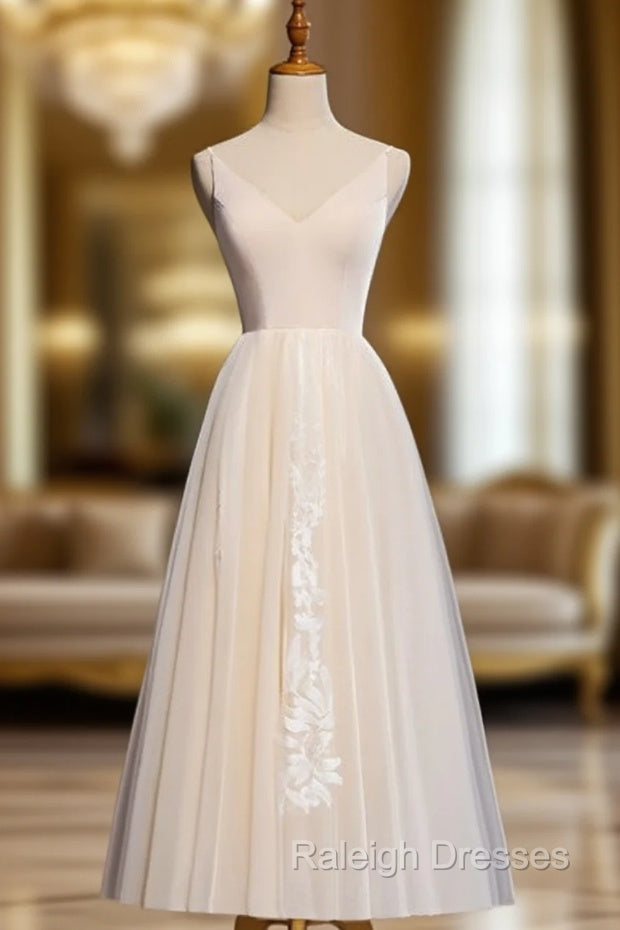 Champagne Tulle V-neck Backless Appliques Prom Dress Main image