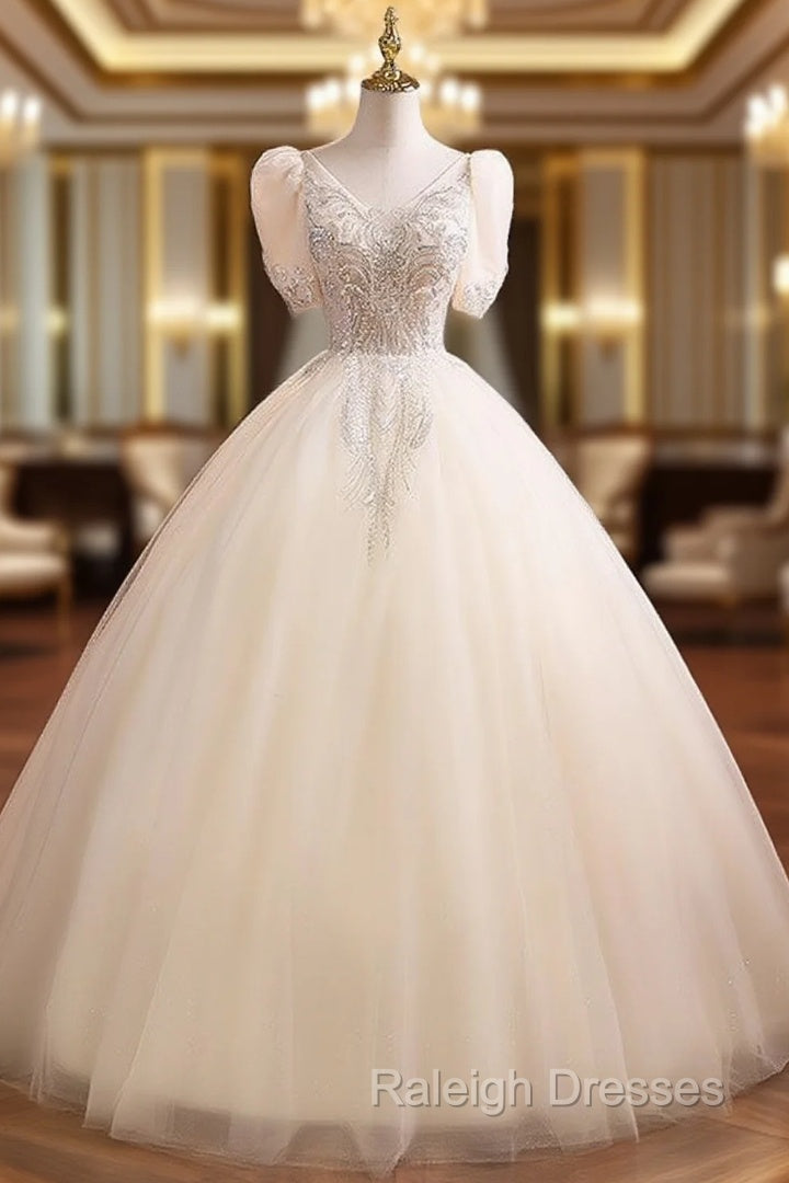 Champagne Tulle V-neck Puff Sleeve Quinceanera Dresses