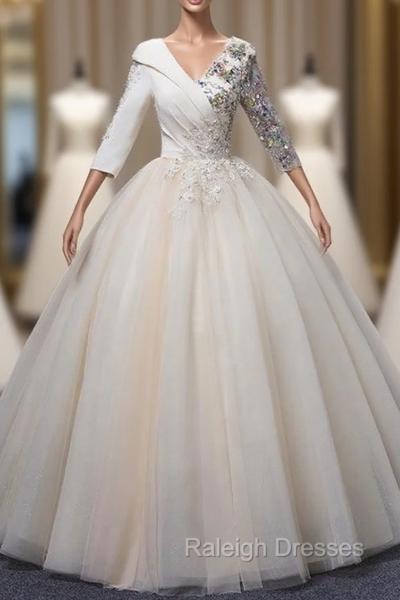 Champagne Tulle V-neck Short Sleeve Quinceanera Dress Main image