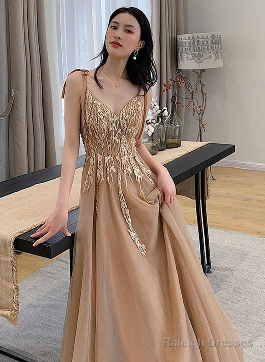 Champagne V-Neckline Tulle With Lace Prom Dresses A-Line Tulle Prom Dresses Main image