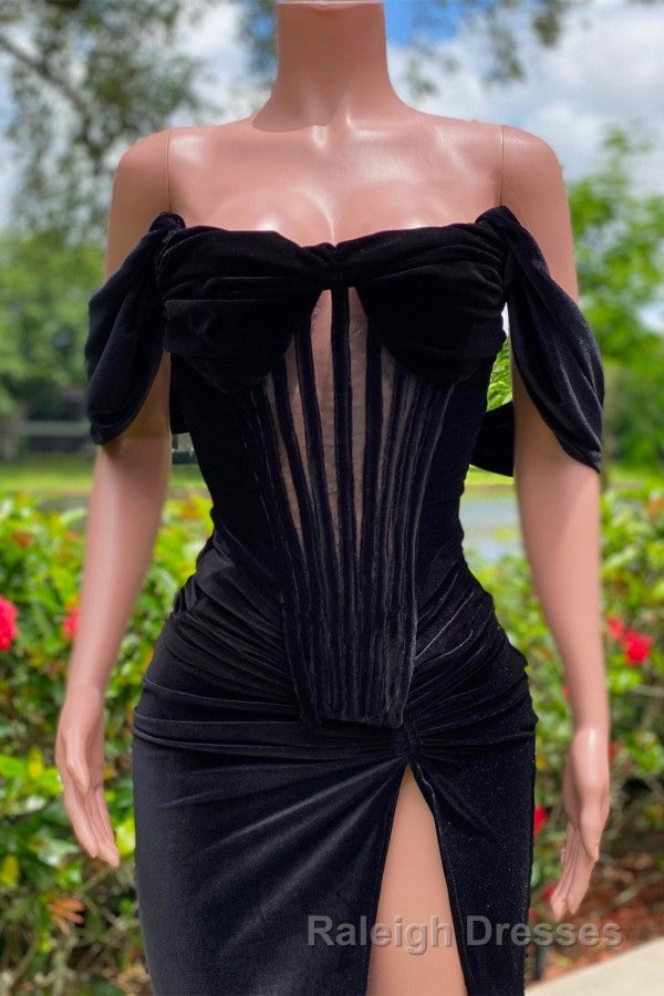 Charming Black Long Mermaid Off the Shoulder Velvet Prom Dress with Slit Secondary image
