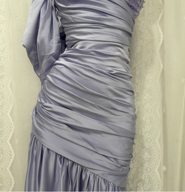 Charming Light Purple Mermaid Sweetheart Neck Pearl Sequin Satin Long Formal Prom Dress