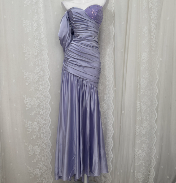 Charming Light Purple Mermaid Sweetheart Neck Pearl Sequin Satin Long Formal Prom Dress