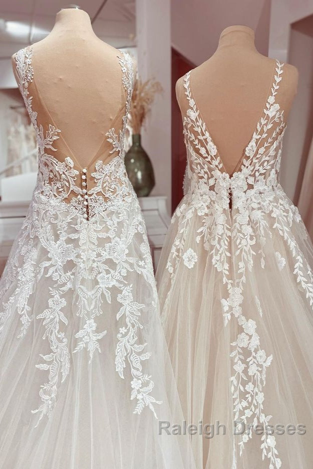 Charming Long A Line V Neck Appliques Lace Tulle Wedding Dresses