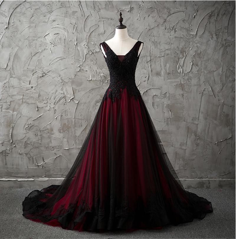 Charming Sleeveless Black And Red Lace Appliques Beaded Prom Dresses Low Back Prom Dresses