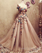 Charming Tulle Evening Dress 3D Flowers Embroidery Prom Gowns