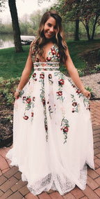 Charming V Neck Floral Embroidery Long Lace Prom Dresses With Pocket