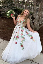 Charming V Neck Floral Embroidery Long Lace Prom Dresses With Pocket