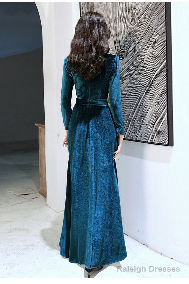 Charming Velvet V-Neckline Simple Long Bridesmaid Dresses Long Sleeves A-Line Prom Dresses