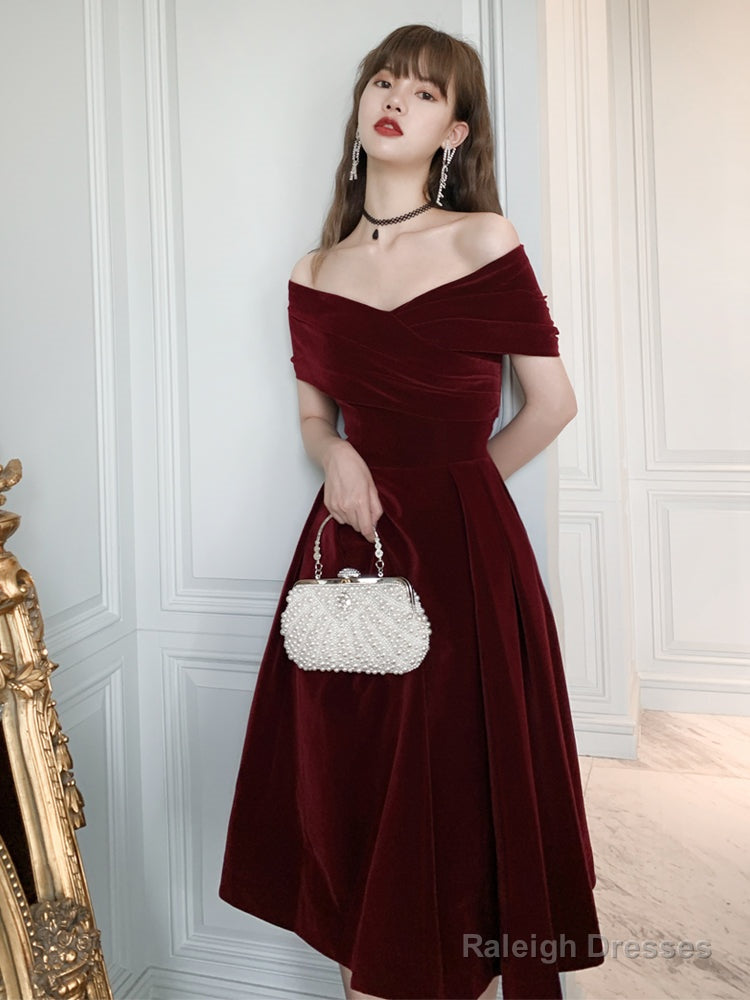 Charming Wine Red Velvet Sweetheart Bridesmaid Dresses Vingage Prom Dresseses