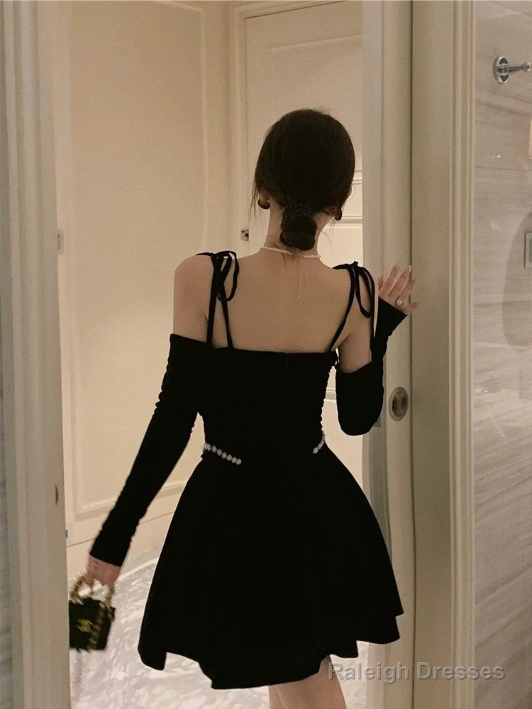 Chic A Line Black Velvet Homecoming Dress 16Th Birthday Outfits Secondary image