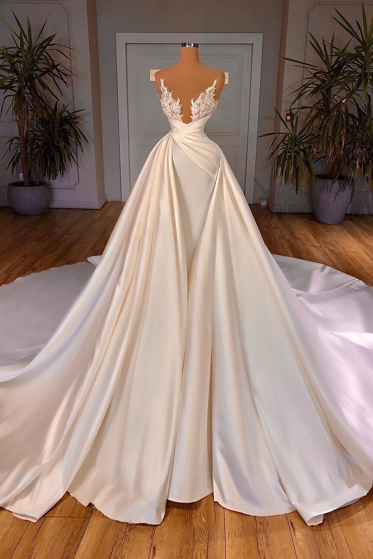 Chic A-Line Cathedral Sleeveless V-Neck Long Wedding Dress Main image