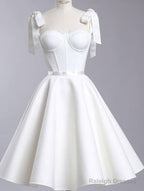 Chic A-Line White Straps Homecoming Dresses 16Th Birthday Outfits