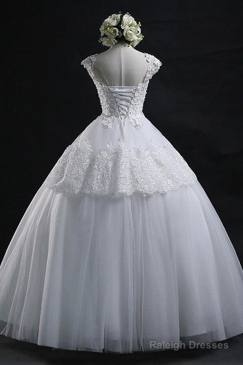 Chic Ball Gowns Scoop Long Lace-Up Tulle Wedding Dresses With Appliques