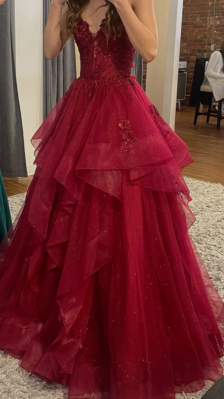 Chic Ball Gown Spaghetti Straps Burgundy Tulle Lace Long Prom Dress Evening Formal Gowns Secondary image