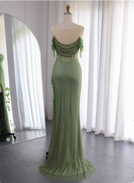 Chic Green Mermaid Tassel Slit Tulle Long Formal Prom Dress