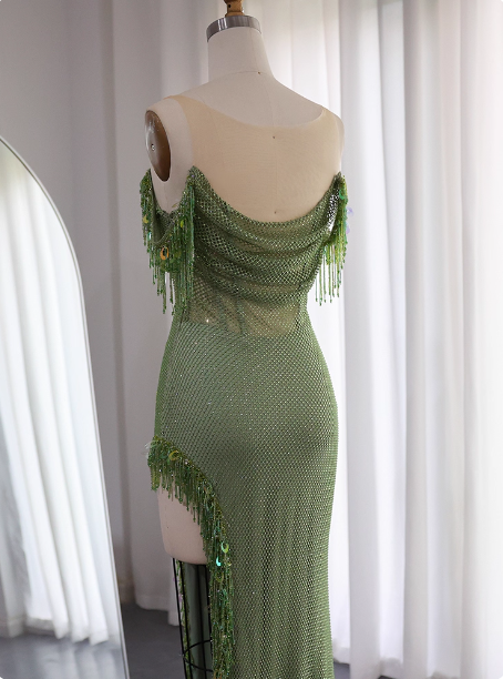 Chic Green Mermaid Tassel Slit Tulle Long Formal Prom Dress