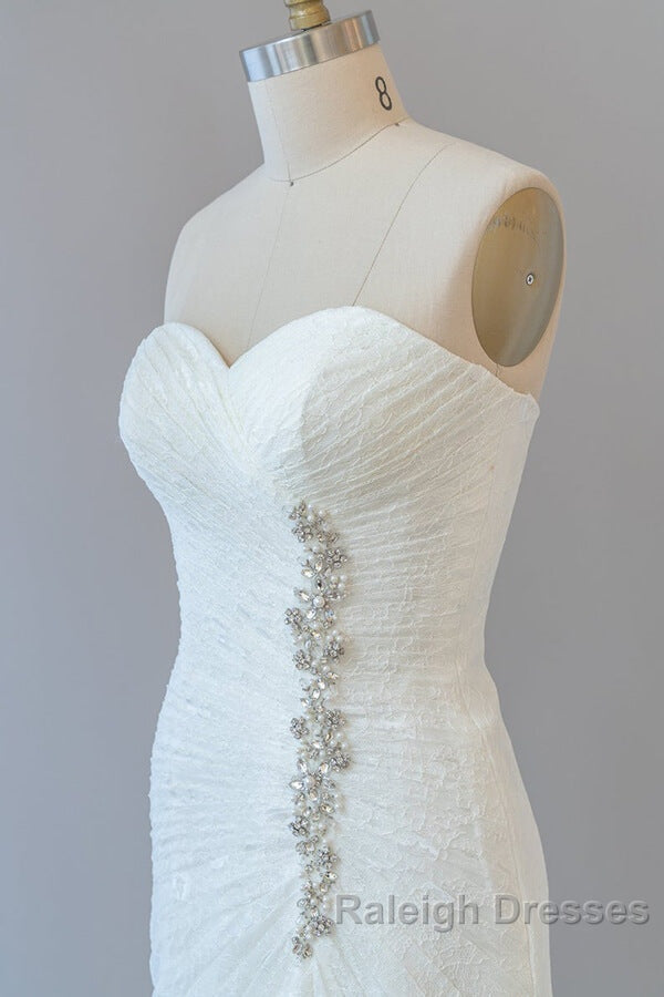 Chic Long Sheath Strapless Ruffle Lace Wedding Dress