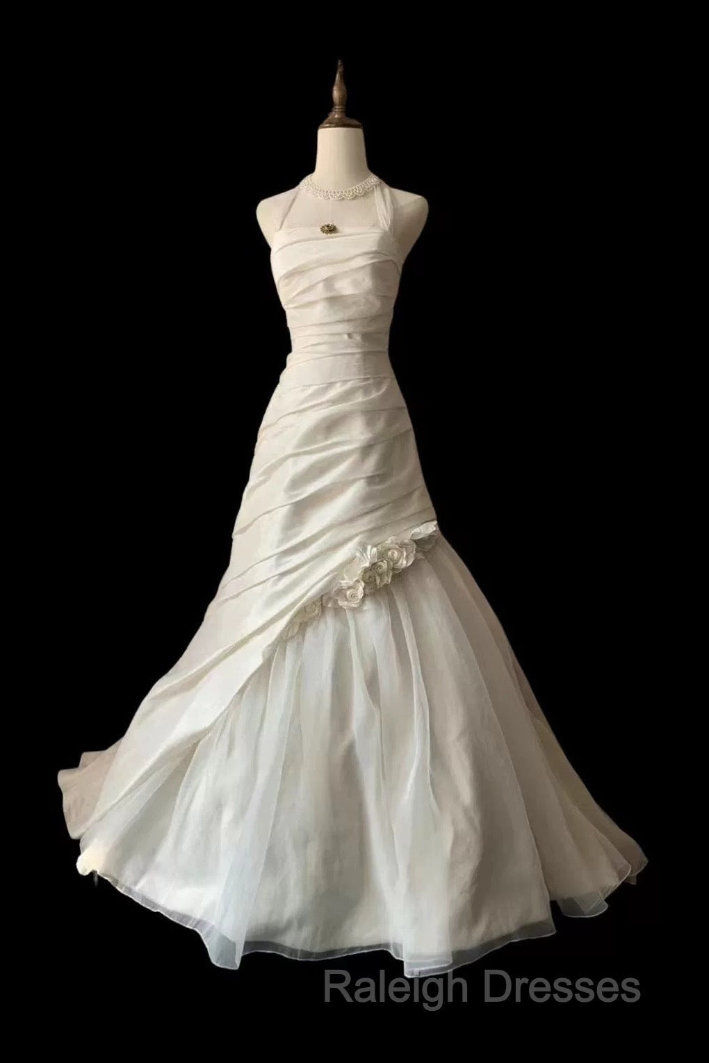 Chic Mermaid Halter Satin Ivory Long Wedding Dresses Bridal Dress