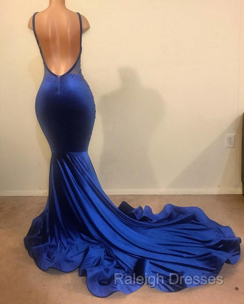 Chic Mermaid Spahgetti-Straps Openback Velvet Applique Prom Gowns