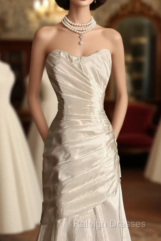 Chic Mermaid Sweetheart Taffeta Ivory Long Wedding Dresses Bridal Dress Main image