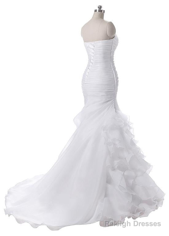 Chic Neckline Mermaid Wedding Dresses Secondary image