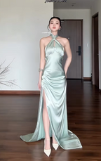Chic Sheath Green Wedding Guest Dress Satin Halter Long Prom Dress