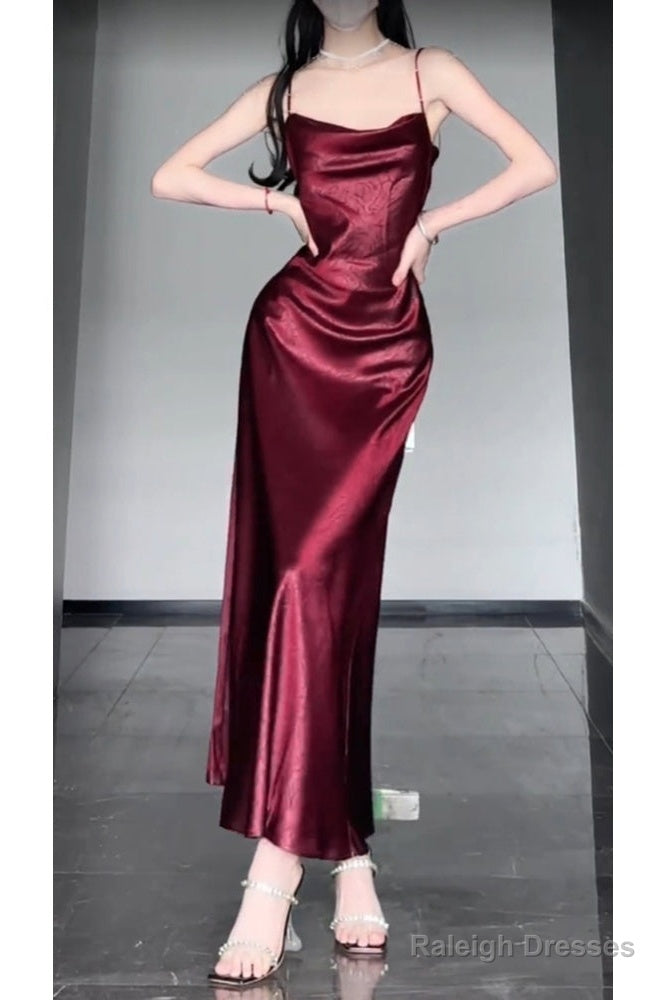 Chic Sheath Spaghetti Straps Christmas Dress Burgundy Prom Dresses Birthday Outfits Main image